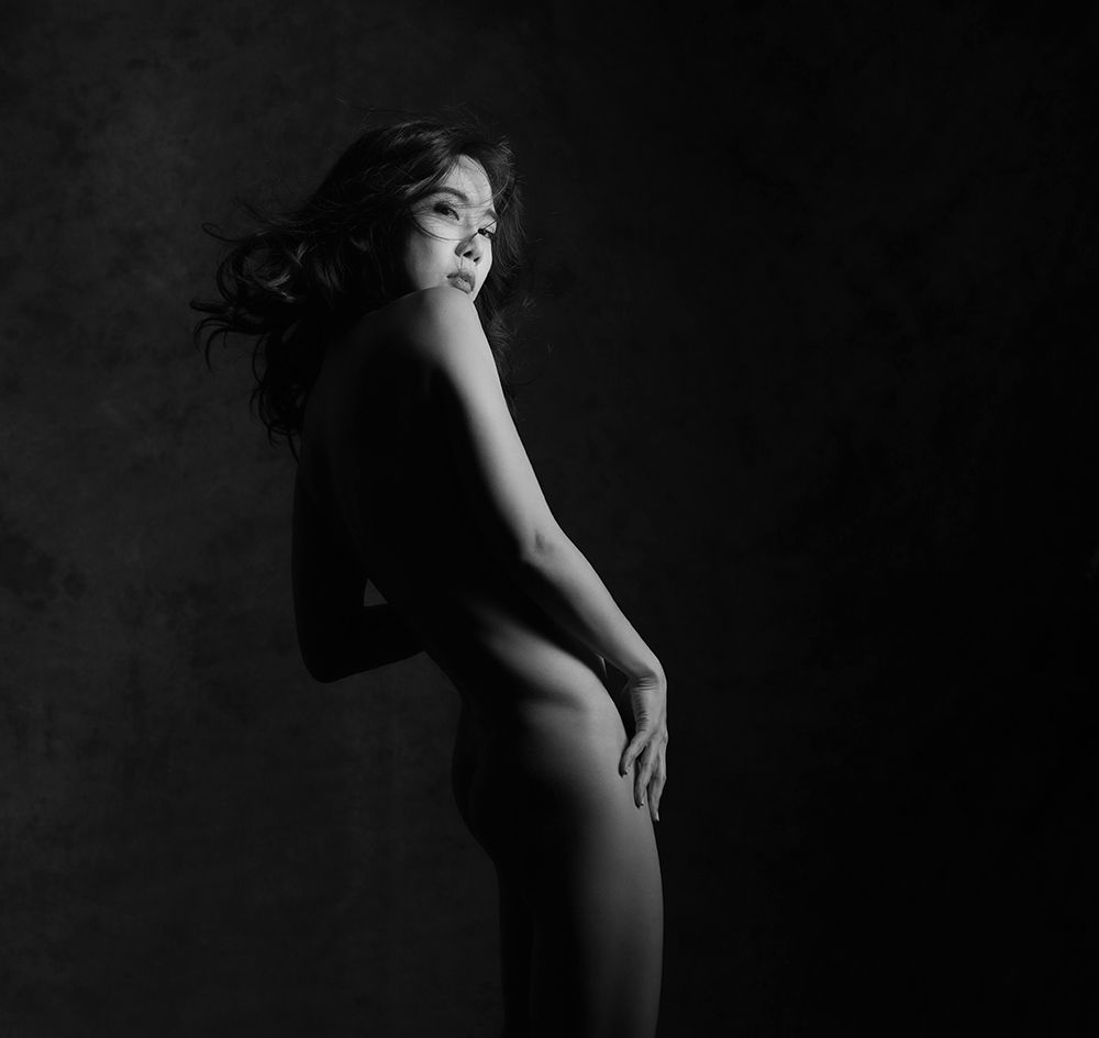 Cindy Statuesque